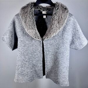 Chico’s Lillian Gray Wool-Blend Short Sleeve Cardigan Sweater with Faux Fur Neck